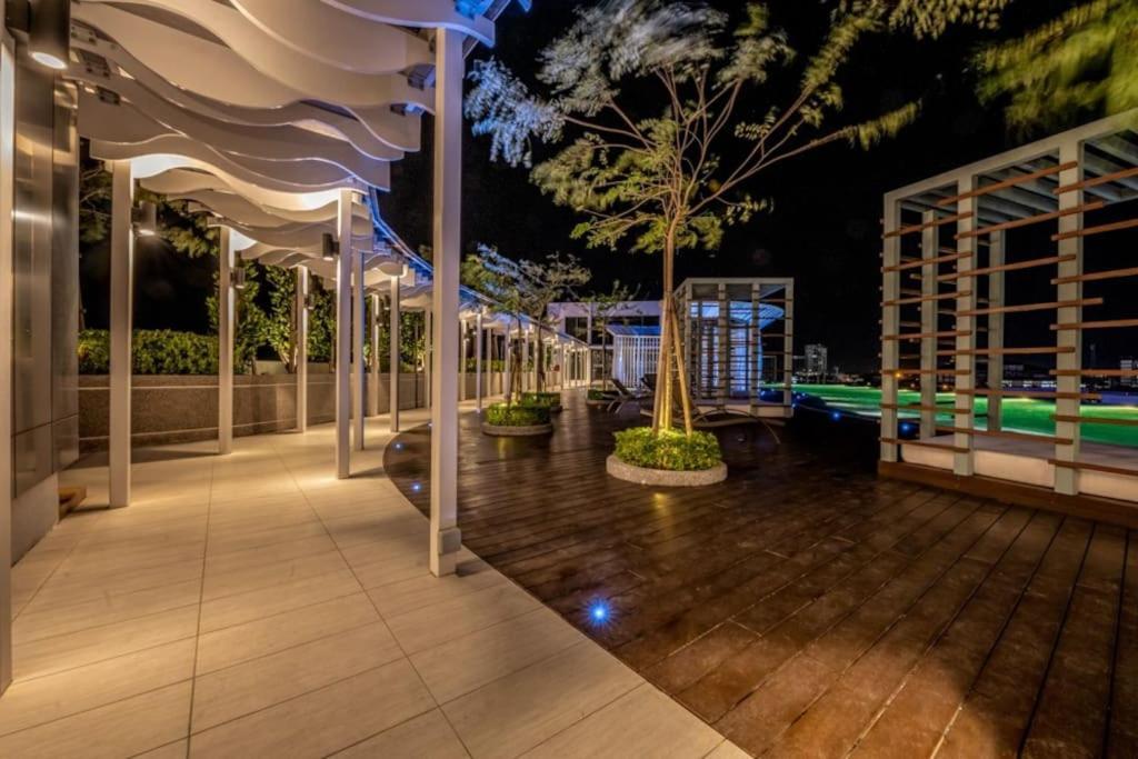 Sina Troika Residence Kota Bharu 2Br Wifi Netflix Pool Esterno foto
